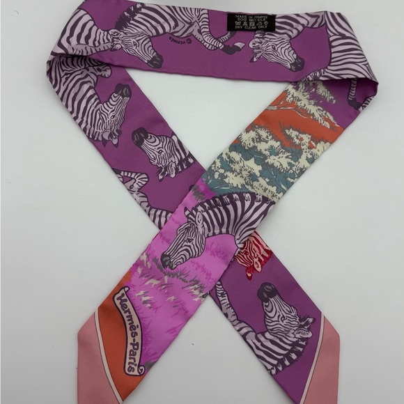 Authentic NEW Hermes twilly silk scarf - Picture 8 of 16